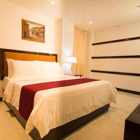 Diamond Hotel And Resto Catarman  Eksteriør bilde